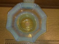 Arts and Crafts c.1900 Large Wavy Edge Vaseline Glass Shade with Uranium Tint - Thumbnail 3