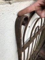 Four Georgian Wrought Iron Railing Lengths with Hand- Formed Circular End Finials - Thumbnail 9