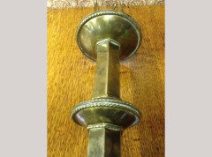 A Large Arts and Crafts Brass Table Lamp Attributed to Gordon Russell. - Thumbnail 3
