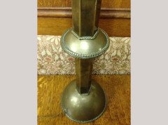 A Large Arts and Crafts Brass Table Lamp Attributed to Gordon Russell. - Thumbnail 5