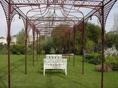 Mid- Victorian Moorish Wrought & Cast Iron Pergola or Decorative Garden Structure - Thumbnail 3