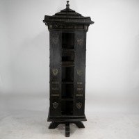 Seymour Easton. a Gothic Revival Ebonized Tabard Inn Library Revolving Bookcase. - Thumbnail 4