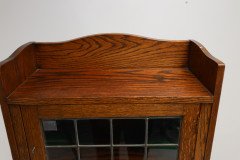 Liberty & Co., An English Arts & Crafts Oak Bookcase, with Shaped Upper Details - Thumbnail 10