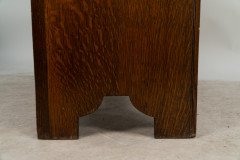 Shapland and Petter. A quality Glasgow style Arts and Crafts oak Hall cupboard - Thumbnail 24