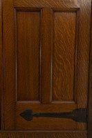 Shapland and Petter. A quality Glasgow style Arts and Crafts oak Hall cupboard - Thumbnail 28