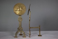 Thomas Jeckyll Attri. a Pair of Anglo- Japanese Brass Fire Dogs with Love Birds - Thumbnail 2