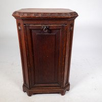 A. W. N Pugin Style of a Gothic Revival Oak Coal Purdonium with Linenfold Carving - Thumbnail 2