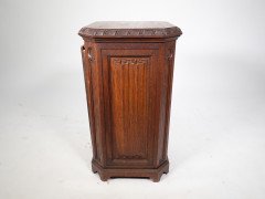 A. W. N Pugin Style of a Gothic Revival Oak Coal Purdonium with Linenfold Carving - Thumbnail 3