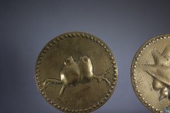 Thomas Jeckyll Attri. a Pair of Anglo- Japanese Brass Fire Dogs with Love Birds - Thumbnail 12