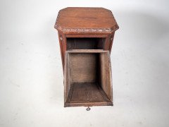 A. W. N Pugin Style of a Gothic Revival Oak Coal Purdonium with Linenfold Carving - Thumbnail 12