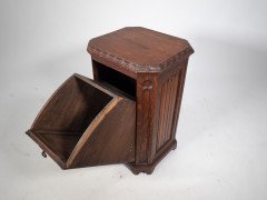 A. W. N Pugin Style of a Gothic Revival Oak Coal Purdonium with Linenfold Carving - Thumbnail 13
