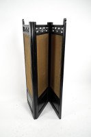 E. W. Godwin, attributed. An Anglo-Japanese Three-fold Screen with Birds Amidst Foliage - Thumbnail 4