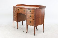 Waring and Gillow. an Arts and Crafts Bow Fronted Kneehole Twin Pedestal Desk - Thumbnail 5