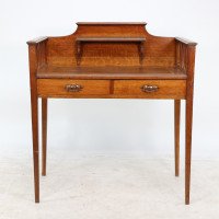 Wylie and Lochhead (attributed). a Good Arts and Crafts Oak Desk with a New Leather Writing Area - Thumbnail 3