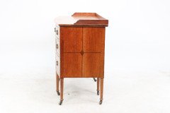 Waring and Gillow. an Arts and Crafts Bow Fronted Kneehole Twin Pedestal Desk - Thumbnail 6