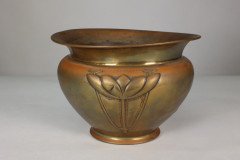 Margaret Gilmour School. A Glasgow-Style Brass Planter with Stylised Floral Detail - Thumbnail 6