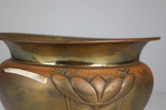 Margaret Gilmour School. A Glasgow-Style Brass Planter with Stylised Floral Detail - Thumbnail 10