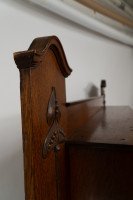 Liberty & Co., attributed. An English Arts & Crafts Oak Sideboard with Carved Decoration - Thumbnail 23