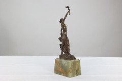 B V Fernandez. an Art Deco Bronze Figure on an Onyx Base - Thumbnail 5