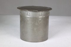 Liberty and Co. an Arts and Crafts Pewter Biscuit Barrel - Thumbnail 3