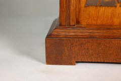 A Continental Arts & Crafts Oak Mantle Clock with Carved Stylised Glasgow Roses - Thumbnail 23