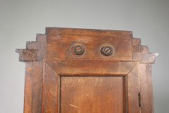 A Continental Arts & Crafts Oak Mantle Clock with Carved Stylised Glasgow Roses - Thumbnail 26