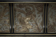 B J Talbert Aesthetic Movement Carved & Gilt Wall Shelf with Mythical Creatures - Thumbnail 7