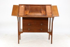 G. M. Ellwood for J. S. Henry. an Arts & Crafts Oak Writing Desk - Thumbnail 3