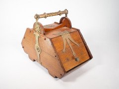 Dr C Dresser for Benham & Froud. an Aesthetic Movement Oak Coal Box with Brass Hinges - Thumbnail 4