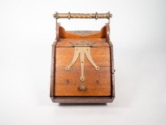 Dr. C. Dresser for Benham & Froud. An Aesthetic Movement Oak Coal Box with Brass Hinges - Thumbnail 5