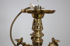 Dr Christopher Dresser (manner) – Rare Aesthetic brass five-arm chandelier - Thumbnail 5