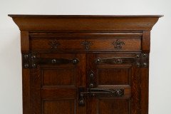Arts & Crafts Oak Linen Press by Liberty and Co with Fleur De Lys carved details - Thumbnail 2