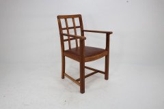 Heals of London, Attr. A set of three Arts and Crafts lattice-back chairs with matching armchair - Thumbnail 12