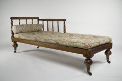 Philip Webb for Morris and Co Attributed. a Large Aesthetic Movement Bobbin Turned Satinwood Chaise Lounge - Thumbnail 2