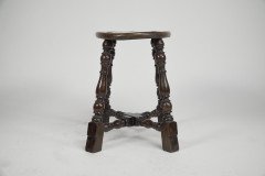 An Aesthetic Movement Elm Stool with a ' S' Handle, and a Wild Grain to the Seat. - Thumbnail 4