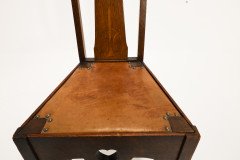 An Arts and Crafts Liberty style oak floral inlaid side chair - Thumbnail 11