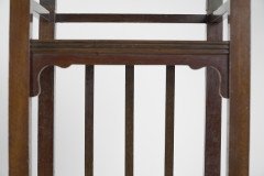 An Anglo-Japanese style mahogany side cabinet of slender form with brass sabots - Thumbnail 10