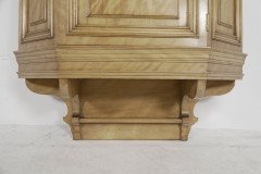 Collinson and Lock. an Aesthetic Movement Satin Walnut Breakfront Wall Cupboard - Thumbnail 13