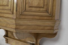 Collinson and Lock. an Aesthetic Movement Satin Walnut Breakfront Wall Cupboard - Thumbnail 18
