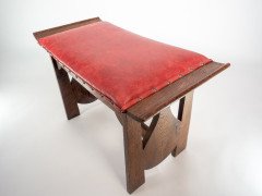 Glasgow School. George Logan ( attributed. ). An Arts & Crafts Oak Stool with Upturned Sides - Thumbnail 8