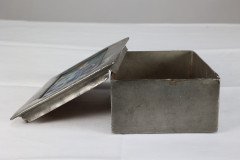 Liberty & Co., An Arts & Crafts Pewter Box with an Enamel Maiden to the Lid - Thumbnail 11