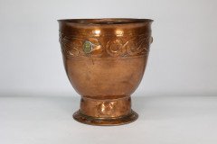 Alexander Ritchie of Iona Style. A Large Hand Hammered Heavy Gage Copper Planter - Thumbnail 4