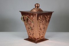 An Arts & Crafts Copper Conical Coal Bucket & Lid - Thumbnail 9