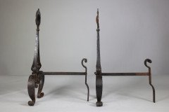 C. R. Ashbee for the Guild of Handicraft, attributed. An Early Pair of Hand Wrought Iron & Copper Fire Dogs - Thumbnail 7