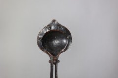 C. R. Ashbee for the Guild of Handicraft, attributed. An Early Pair of Hand Wrought Iron & Copper Fire Dogs - Thumbnail 10