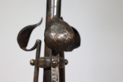 Jesson Birkett (attributed). An Arts and Crafts hand hammered copper standard floor lamp - Thumbnail 8