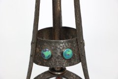 Jesson Birkett (attributed). An Arts and Crafts hand hammered copper standard floor lamp - Thumbnail 12