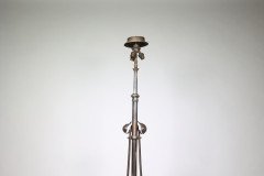 Jesson Birkett (attributed). An Arts and Crafts hand hammered copper standard floor lamp - Thumbnail 16