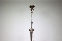 Jesson Birkett (attributed). An Arts and Crafts hand hammered copper standard floor lamp - Thumbnail 17