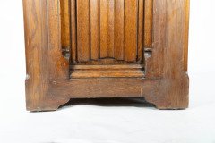 Large Gothic Revival Style Carved Oak Blanket Chest in the Style of A. W. N. Pugin - Thumbnail 18